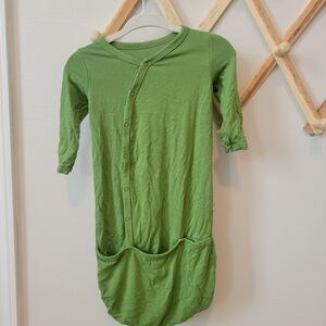 Kyte Baby Green baby bundler sleeper gown